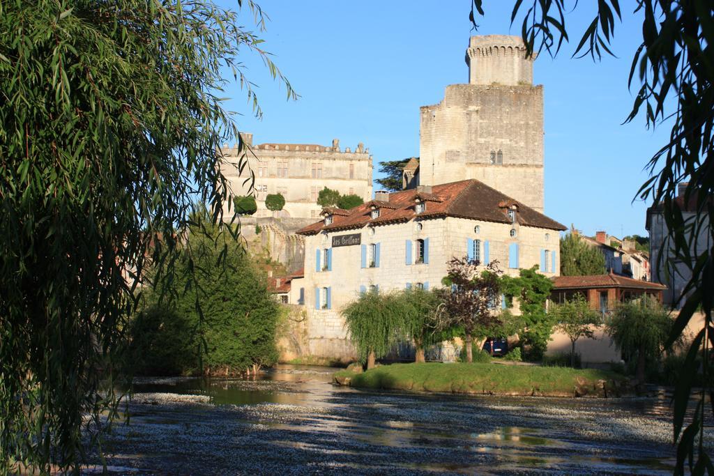 Hostellerie Les Griffons Bourdeilles Esterno foto