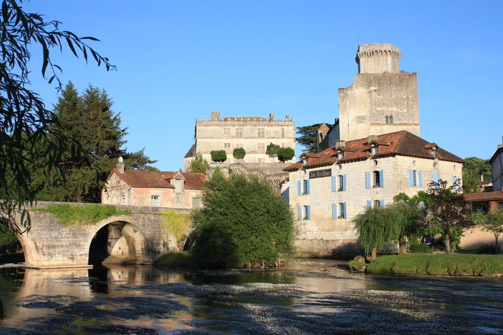 Hostellerie Les Griffons Bourdeilles Esterno foto